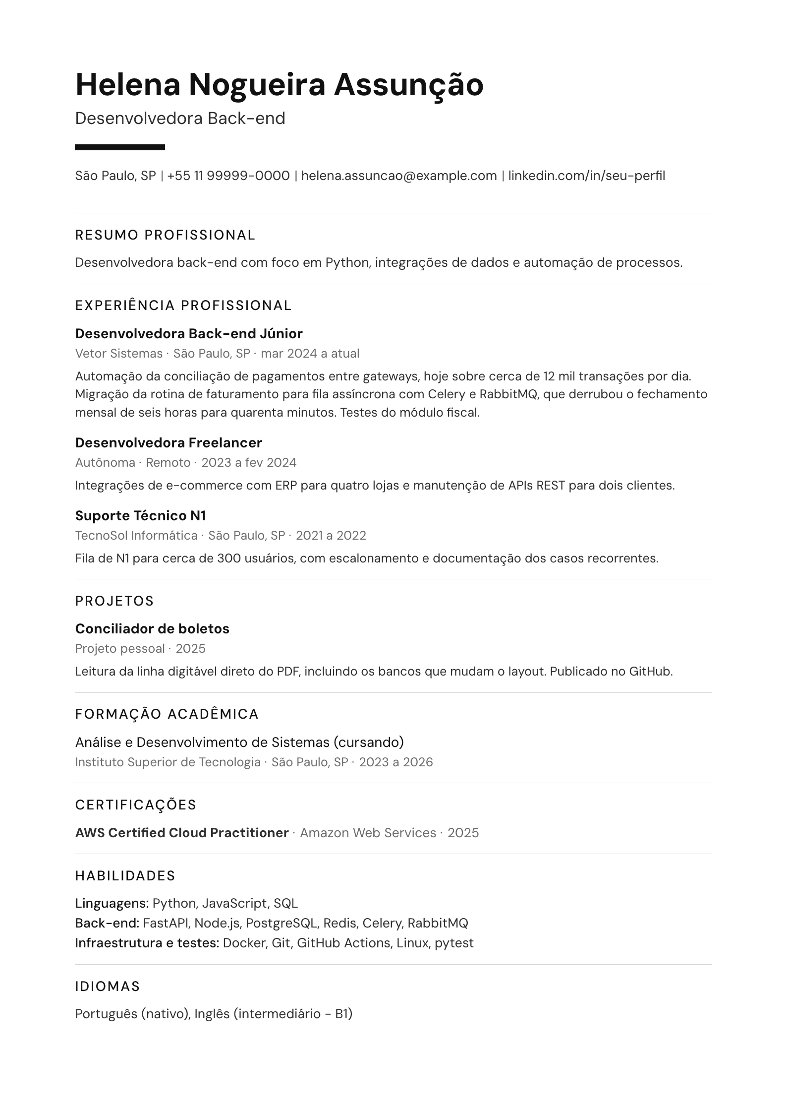 O mesmo currículo reescrito num design de coluna única, em uma página.